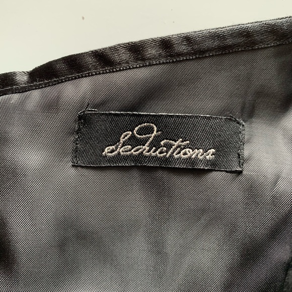 black vest - Picture 5 of 5